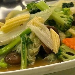 ผัดผักรวมมิตร