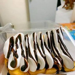 ปังปิ้งเนยวิปครีมซอสไซรัป