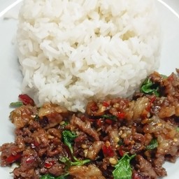 กระเพราเนื้อ
