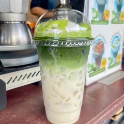 ชาเขียวมะพร้าวนมสด