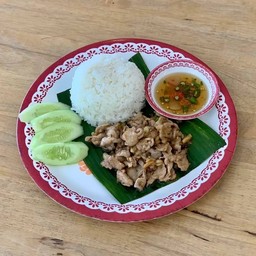 ข้าวหมูกระเทียม