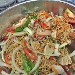 ยำมาม่ารวมมิตร