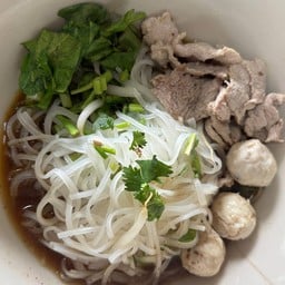 ก๋วยเตี้ยวเรือ เจ้ควรเจ้าเก่า