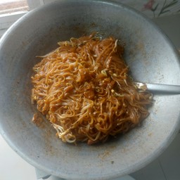 ผัดหมี่โคราช