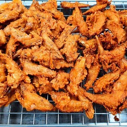 ไก่เขย่าผงแน่น byบลาบลู ตลาดศิรินญา