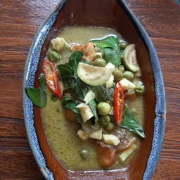 [เซตสุดฮิต] แกงเขียวหวานลูกชิ้นปลากราย + ก้ามปูอ่อนผัดไข่ใส่ชะอมกับสะตอ