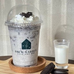 Oreo Cream Frappe