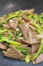 ข้าวผัดพริกหยวกตับ
