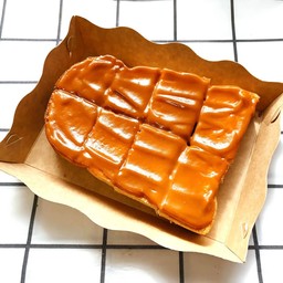 ขนมปังปิ้งสังขยาชาไทย