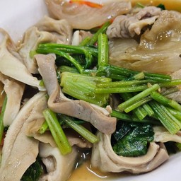 Stir Fried Pig's Stomach With Pickled Cabbage