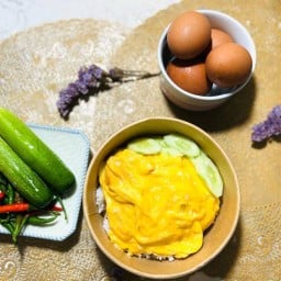 กะเพราไข่ข้นตามสั่งดีดี