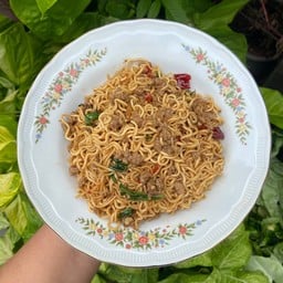 มาม่าผัดกะเพรา