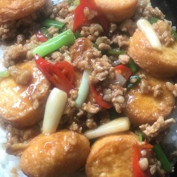 ผัดเต้าหู้หมูสับ