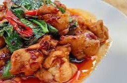 ข้าวผัดพริกเผาไก่
