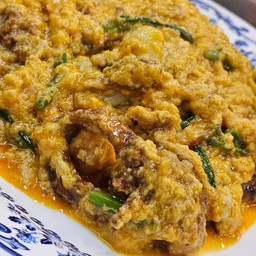 Stir Fried Soft Shell Crab With Curry Powder