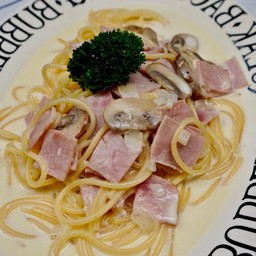 คาโบนาร่าแฮมเห็ด