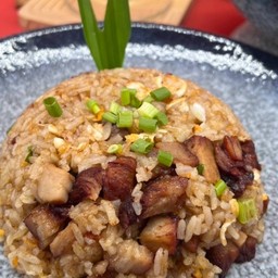 ข้าวผัดหมูแดง