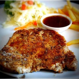 Mini-สเต็กหมูซอสพริกไทยดำ