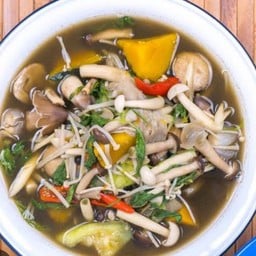 แกงเห็ดรวม