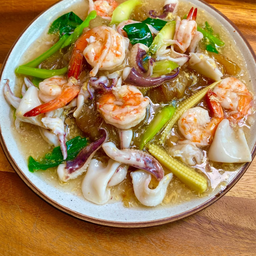 ราดหน้าทะเล