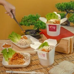 หมี่คลุกไก่ฉีกรสแซ่บเผ็ดนิดๆ+น้ำพริกหมูกระจกรสต้มยำ