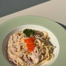 สปาเกตตี้ครีมซอสไข่กุ้ง