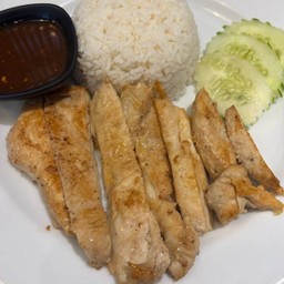 DL ข้าวสเต็กอกไก่ *กลับบ้าน