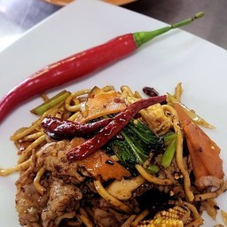 หมี่ผัดหม่าล่าเนื้อหมู