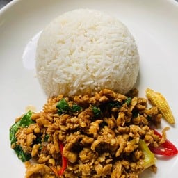 ผัดกะเพราไก่