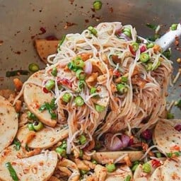 แซ่บแน่แม่ว่า