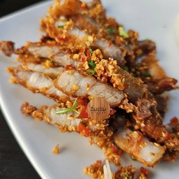 หมูสามชั้นคั่วพริกเกลือ