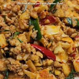 ผัดพริกแกงหน่อไม้ดอง