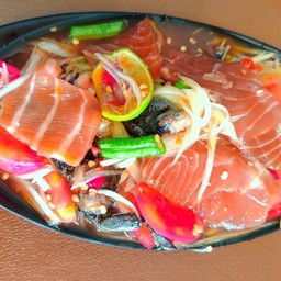 ตำแซลมอนสด