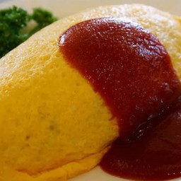 หมูสไลรผัดซอสห่อไข่ ราดข้าว