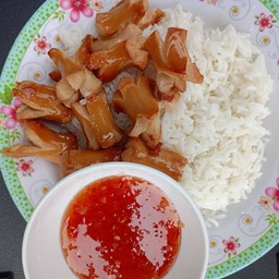 ข้าว+ไส้กรอกไก่หนังกรอบทอด