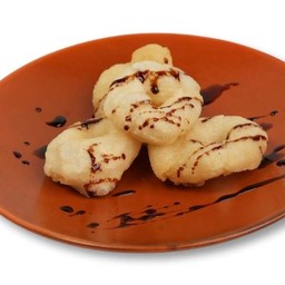 ขนมแป้งข้าวเจ้าทอดแบบพม่า