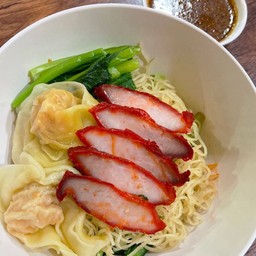 ก๋วยเตี๋ยว-เกี๊ยวกุ้ง+หมูเเดง