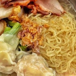 ซุ้มก๋วยเตี๋ยว หัวหิน