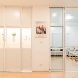 Living room ดูหนัง ฟังเพลง ร้องเพลง