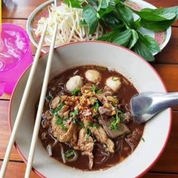 มาม่าน้ำตก