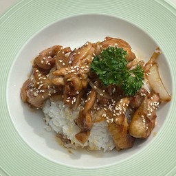 ข้าวหน้าไก่ญี่ปุ่น