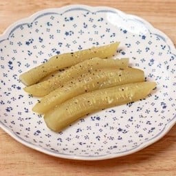 แตงกวาดอง