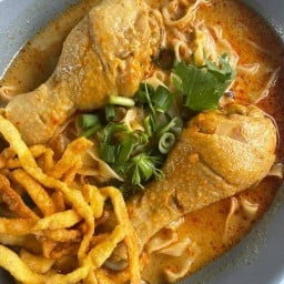 ข้าวซอย บ้านอุ้ยป้อสาขา2