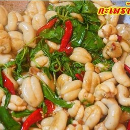 กะเพราไข่ปลาหมึก