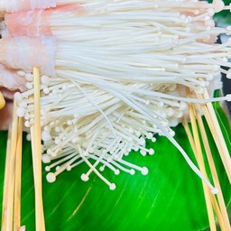 เห็ดเข็มพันสามชั้น