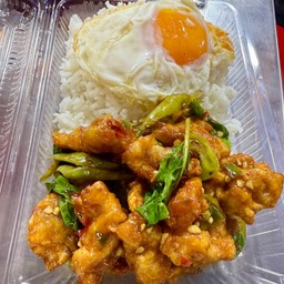 กะเพราไก่กรอบ