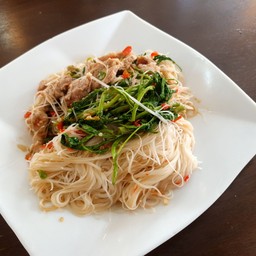 หมี่ผัดกระเฉด