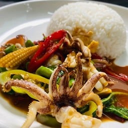 ผัดกะเพราทะเล