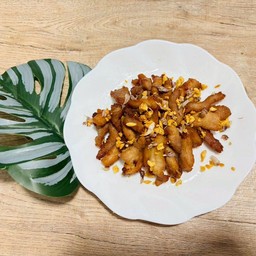 หมูทอดกระเทียม