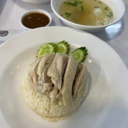 ข้าวมันไก่ต้ม